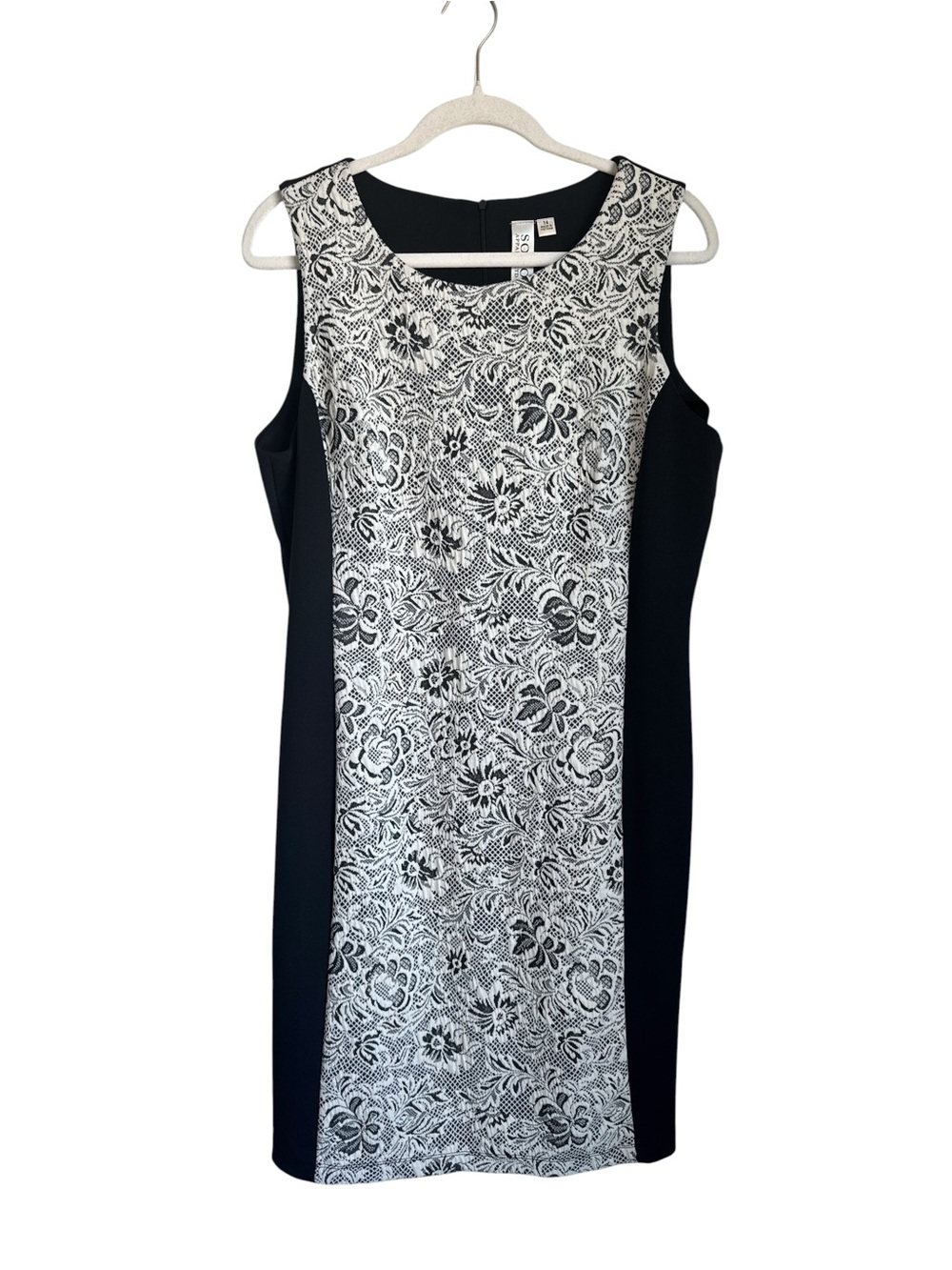 NWT SOHO Apparel LTD. Sleeveless Floral Lace Panel Dress